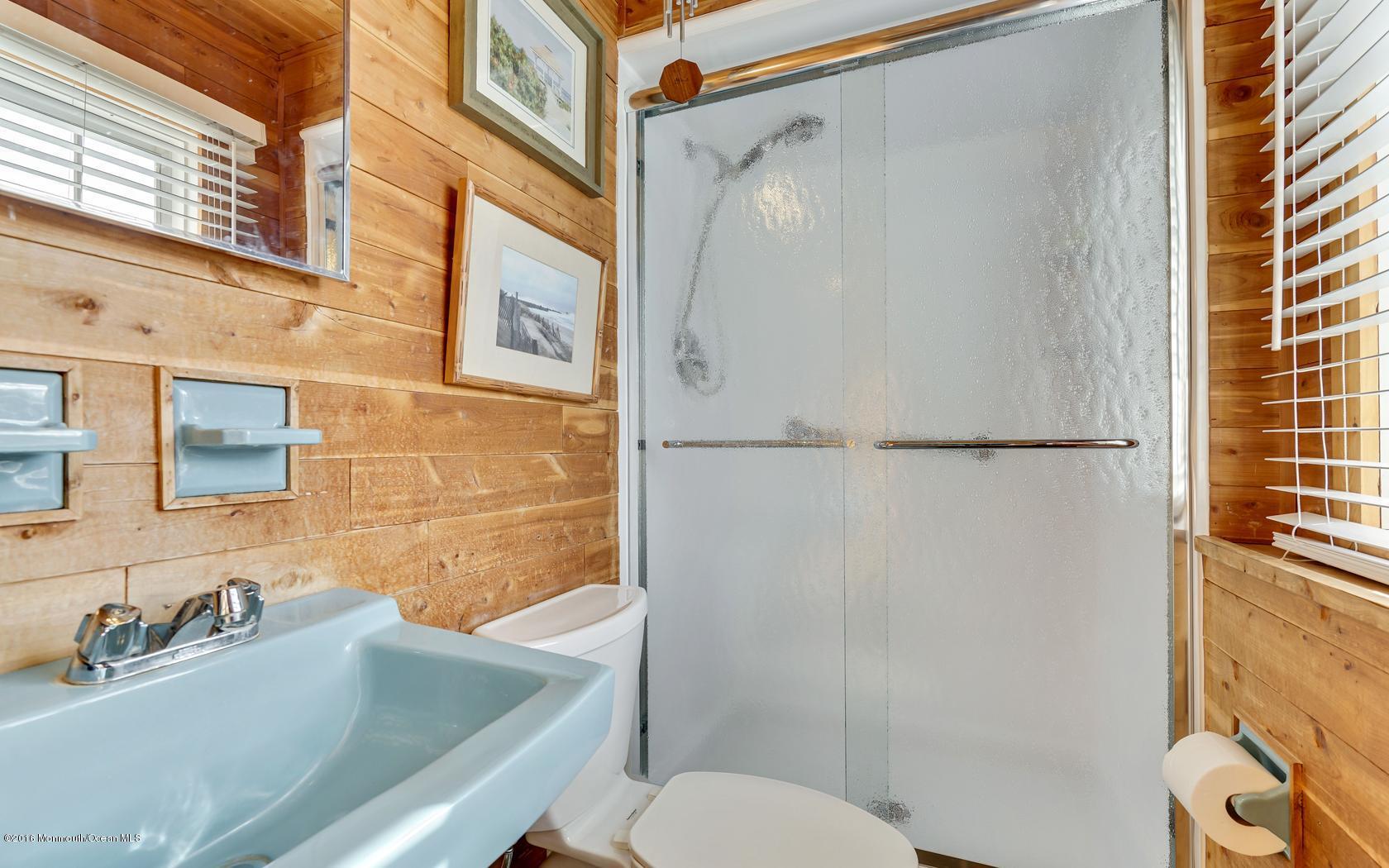2112 Edgar Road Point Pleasant, NJ 08742 - Photo 23 of 29 93d135b4ef44cb77ca6e9cc08610df49
