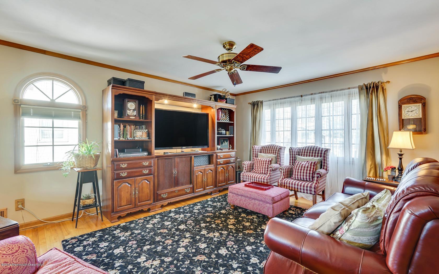 2112 Edgar Road Point Pleasant, NJ 08742 - Photo 9 of 29 109870386390450d6eb2375923a23554