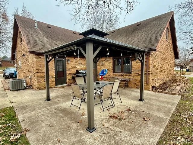 $294,000 | 106 Meadowlark Drive, Albers, IL 62215