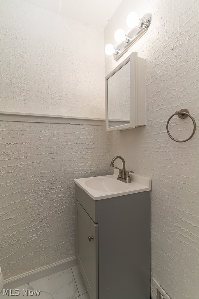 714 Edgewood Road Cleveland, OH 44143 - Photo 24 of 33 Gallery Image 24