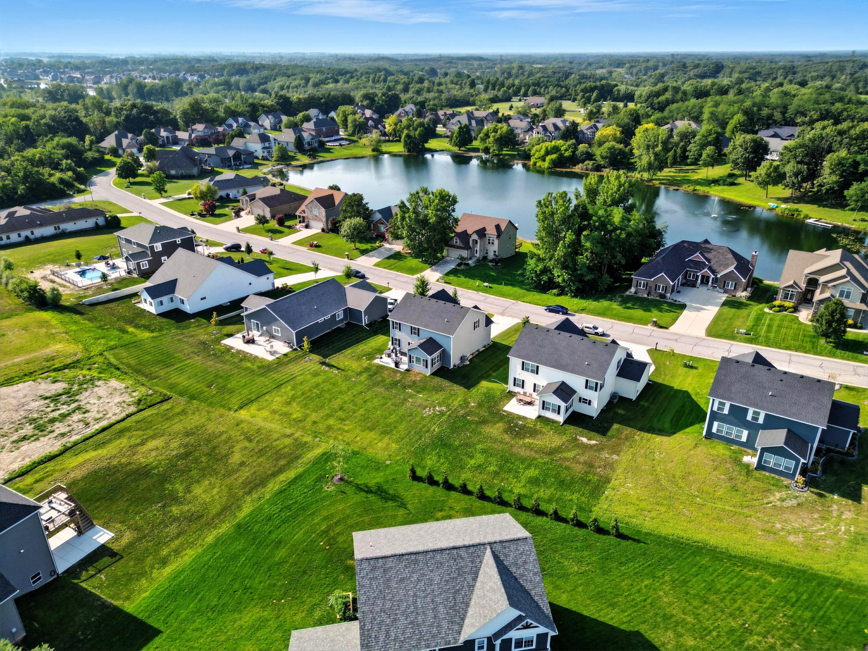 795 Cirque Drive Crown Point, IN 46307 - Photo 42 of 44 3000x2250