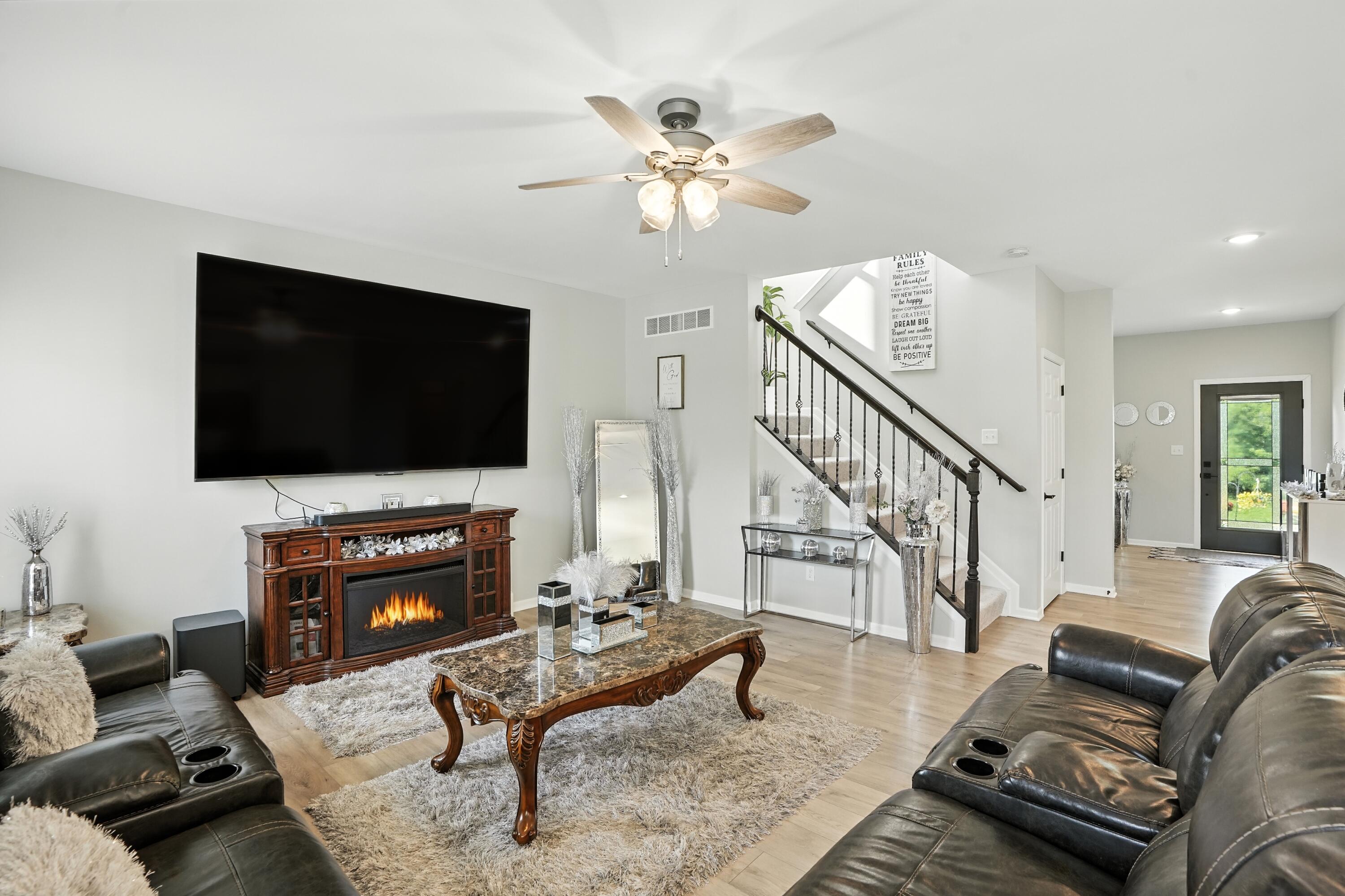 795 Cirque Drive Crown Point, IN 46307 - Photo 9 of 44 3000x1999