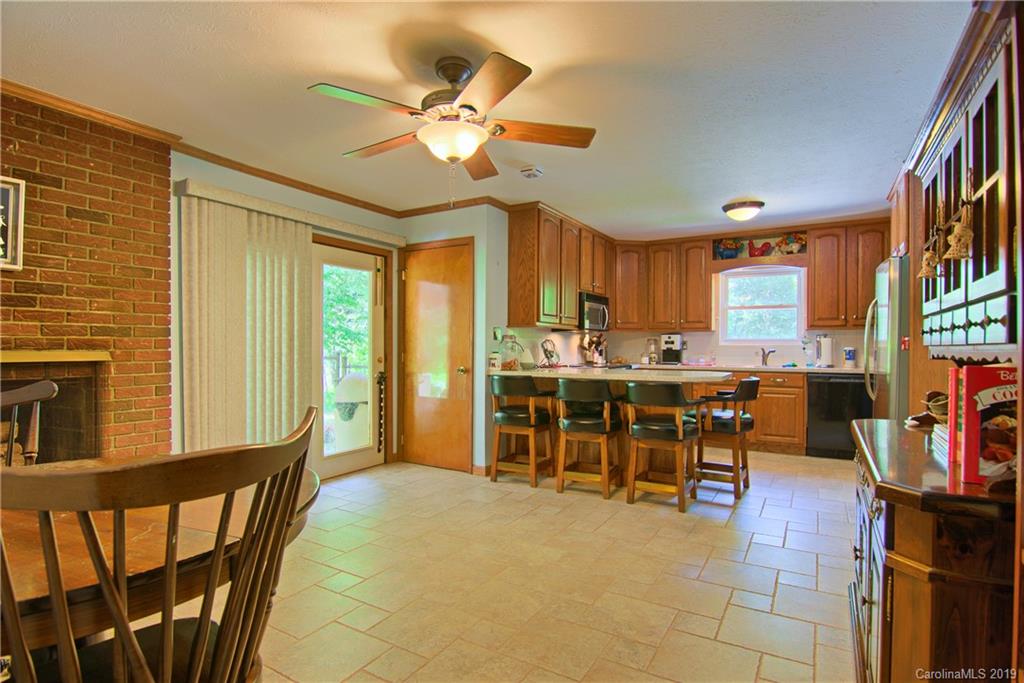 142 Homestead Road Candler, NC 28715 - Photo 12 of 32 Gallery Image 12