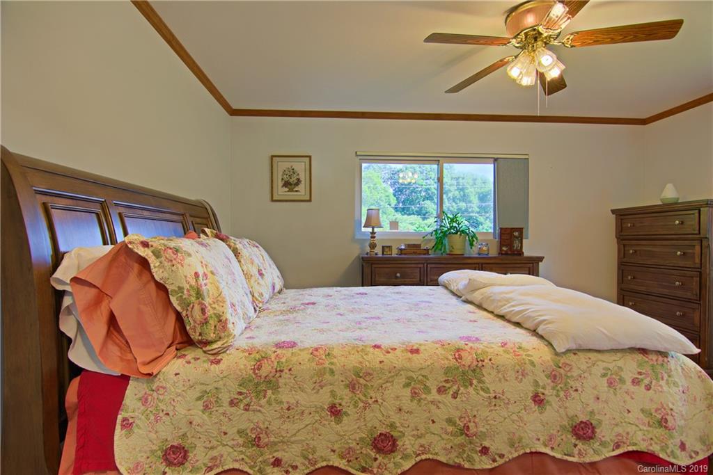 142 Homestead Road Candler, NC 28715 - Photo 9 of 32 Gallery Image 9