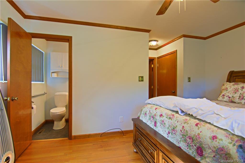 142 Homestead Road Candler, NC 28715 - Photo 10 of 32 Gallery Image 10