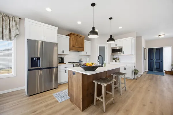 $729,900 | 4810 Lilac Drive West, West Fargo, ND 58078