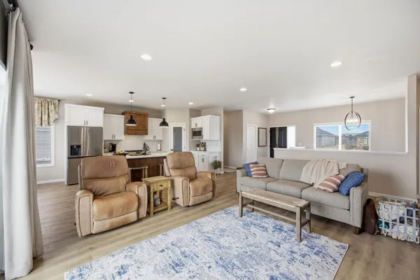 $729,900 | 4810 Lilac Drive West, West Fargo, ND 58078