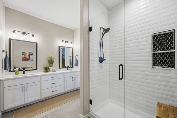 $729,900 | 4810 Lilac Drive West, West Fargo, ND 58078