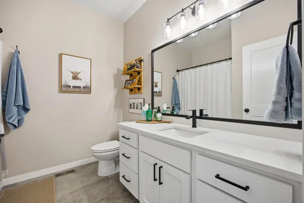 $729,900 | 4810 Lilac Drive West, West Fargo, ND 58078