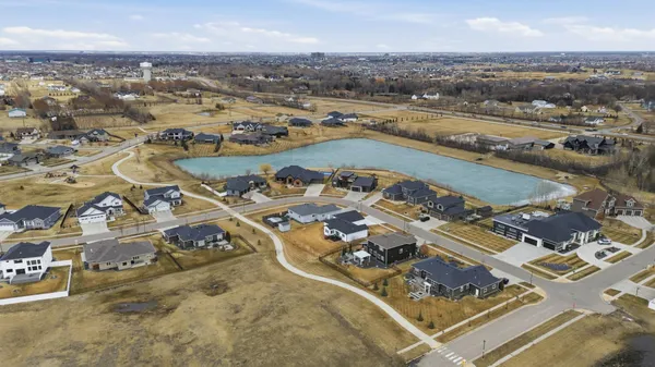 $729,900 | 4810 Lilac Drive West, West Fargo, ND 58078