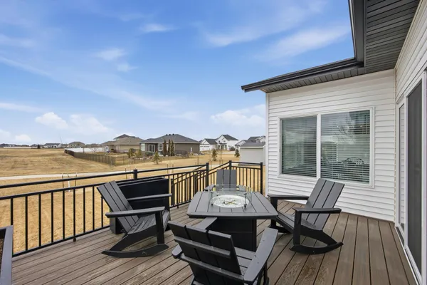 $729,900 | 4810 Lilac Drive West, West Fargo, ND 58078