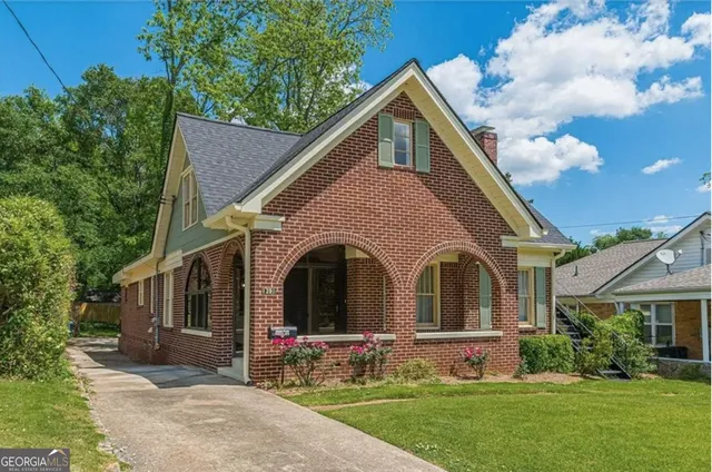 $1,900 | 1391 Jefferson Avenue, Unit A, East Point, GA 30344