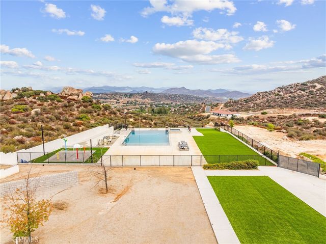 $1,200,000 | 31930 VĆa Del Senor, Homeland, CA 92548