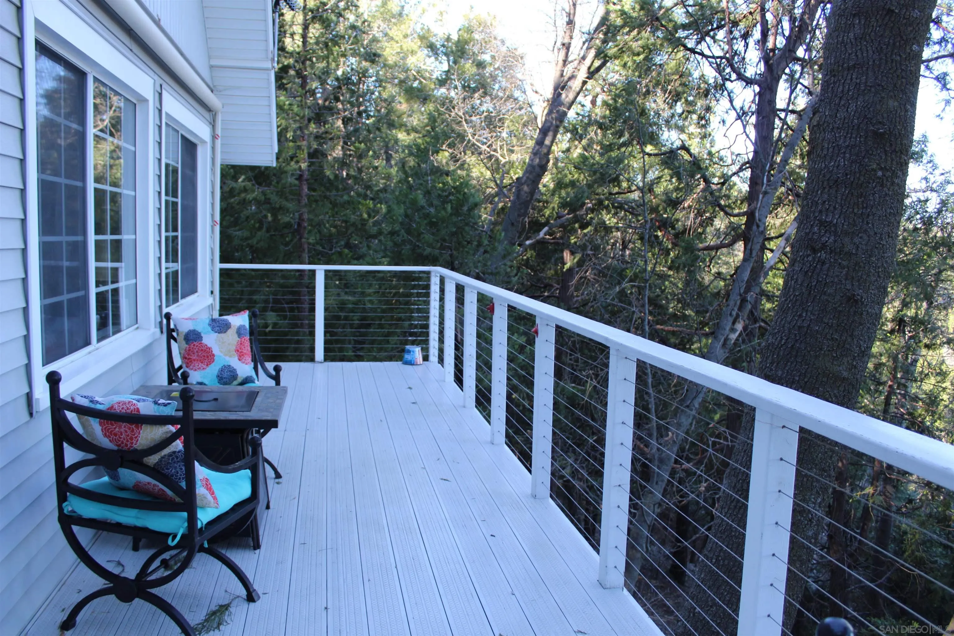 23984 Skyland Drive Crestline, CA 92325 - Photo 30 of 35 a balcony view with a seating space