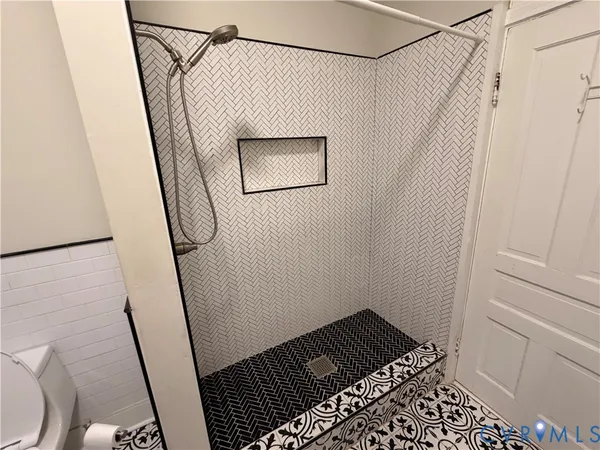 $2,950 | 2107 Park Avenue, Unit 2, Richmond, VA 23220