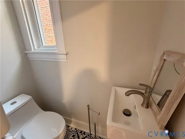 $2,950 | 2107 Park Avenue, Unit 2, Richmond, VA 23220