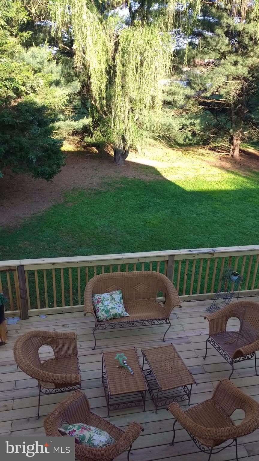 14710 Turkey Foot Road Gaithersburg, MD 20878 - Photo 21 of 28 Rear Deck