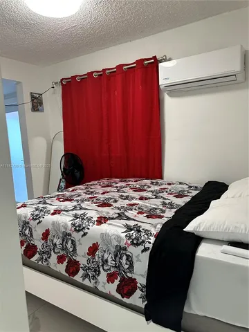 $660,000 | 380 West 45th Street, Hialeah, FL 33012