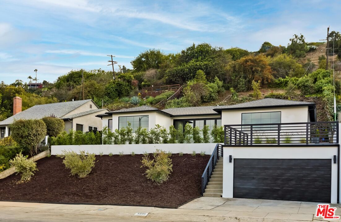 5236 Sanchez Drive Los Angeles, CA 90008 - Photo 1 of 32 a view of house with a yard