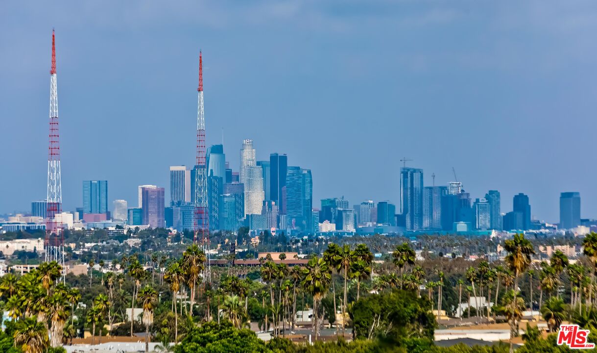 5236 Sanchez Drive Los Angeles, CA 90008 - Photo 31 of 32 a view of a city with tall buildings