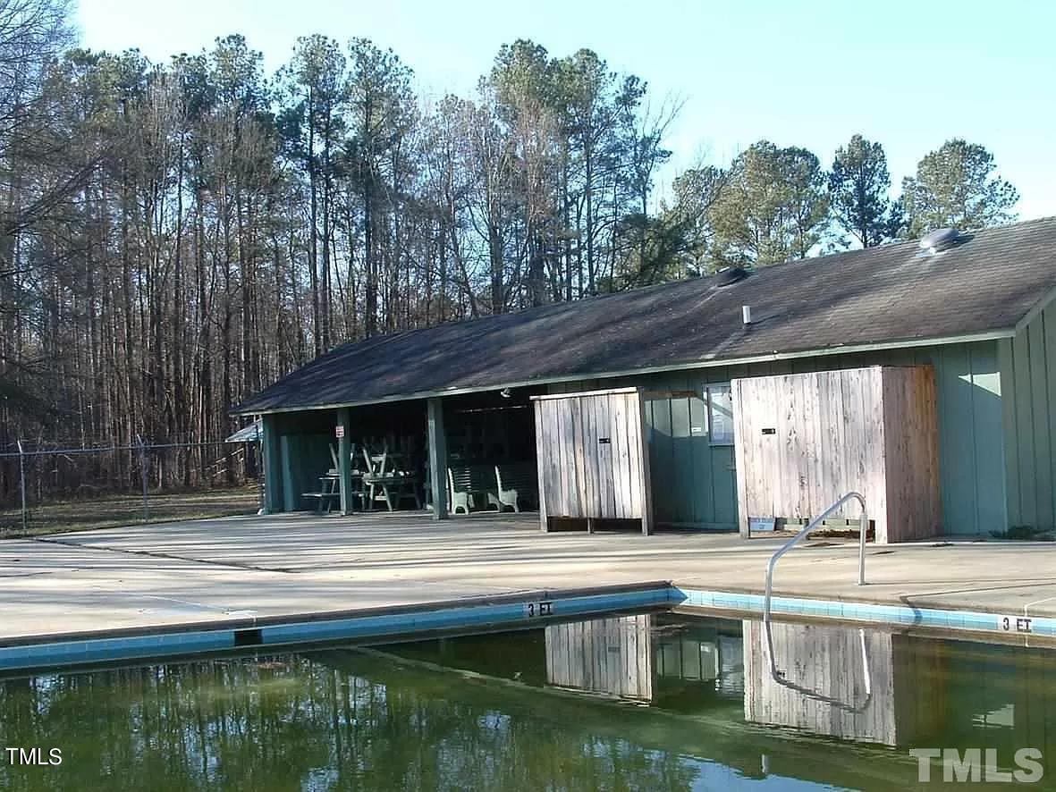 115 Robin Road Oxford, NC 27565 - Photo 15 of 16 PHOTO-2024-07-30-22-50-30