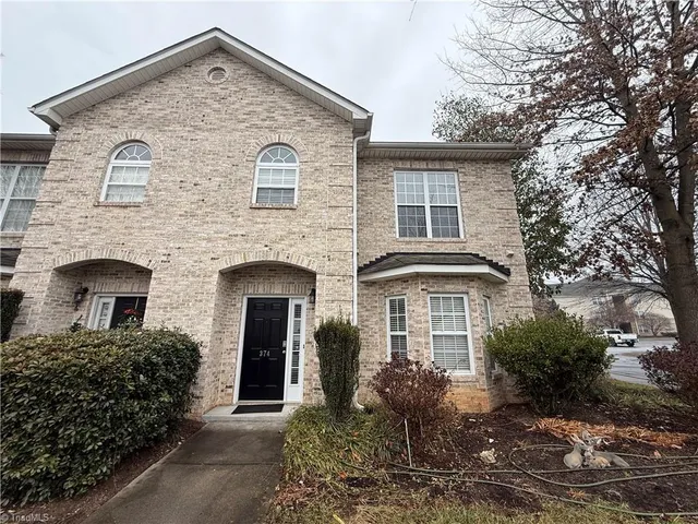 $1,795 | 374 Summergate Drive, Winston-Salem, NC 27103