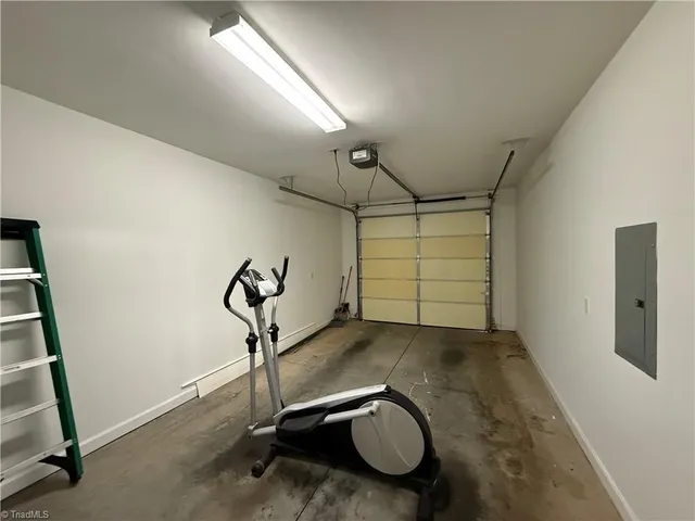 $1,795 | 374 Summergate Drive, Winston-Salem, NC 27103