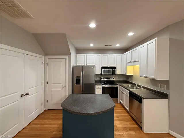 $1,795 | 374 Summergate Drive, Winston-Salem, NC 27103