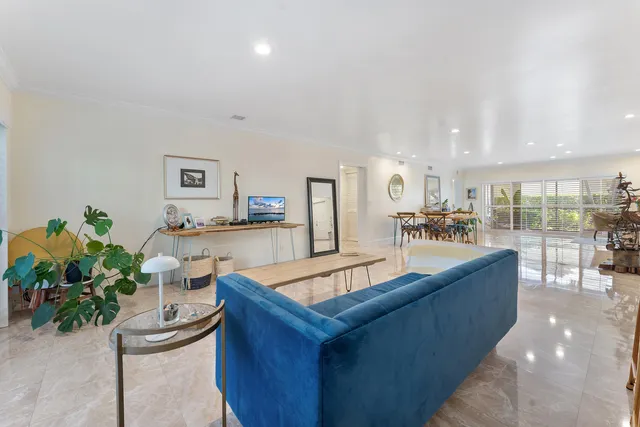 $950,000 | 4161 U.S. Highway 1, Unit G1, Jupiter, FL 33477