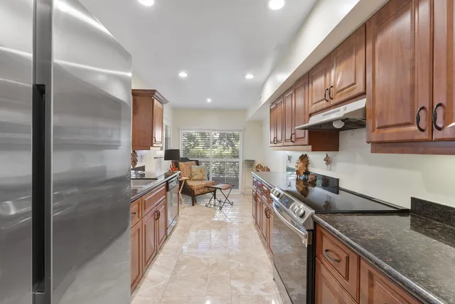 $950,000 | 4161 U.S. Highway 1, Unit G1, Jupiter, FL 33477