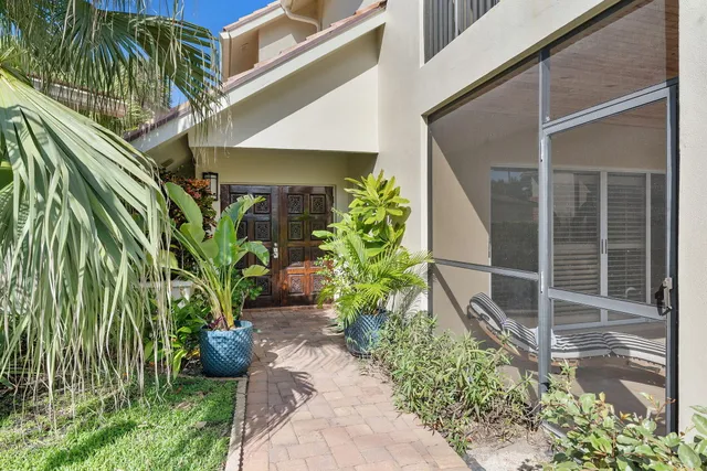 $950,000 | 4161 U.S. Highway 1, Unit G1, Jupiter, FL 33477