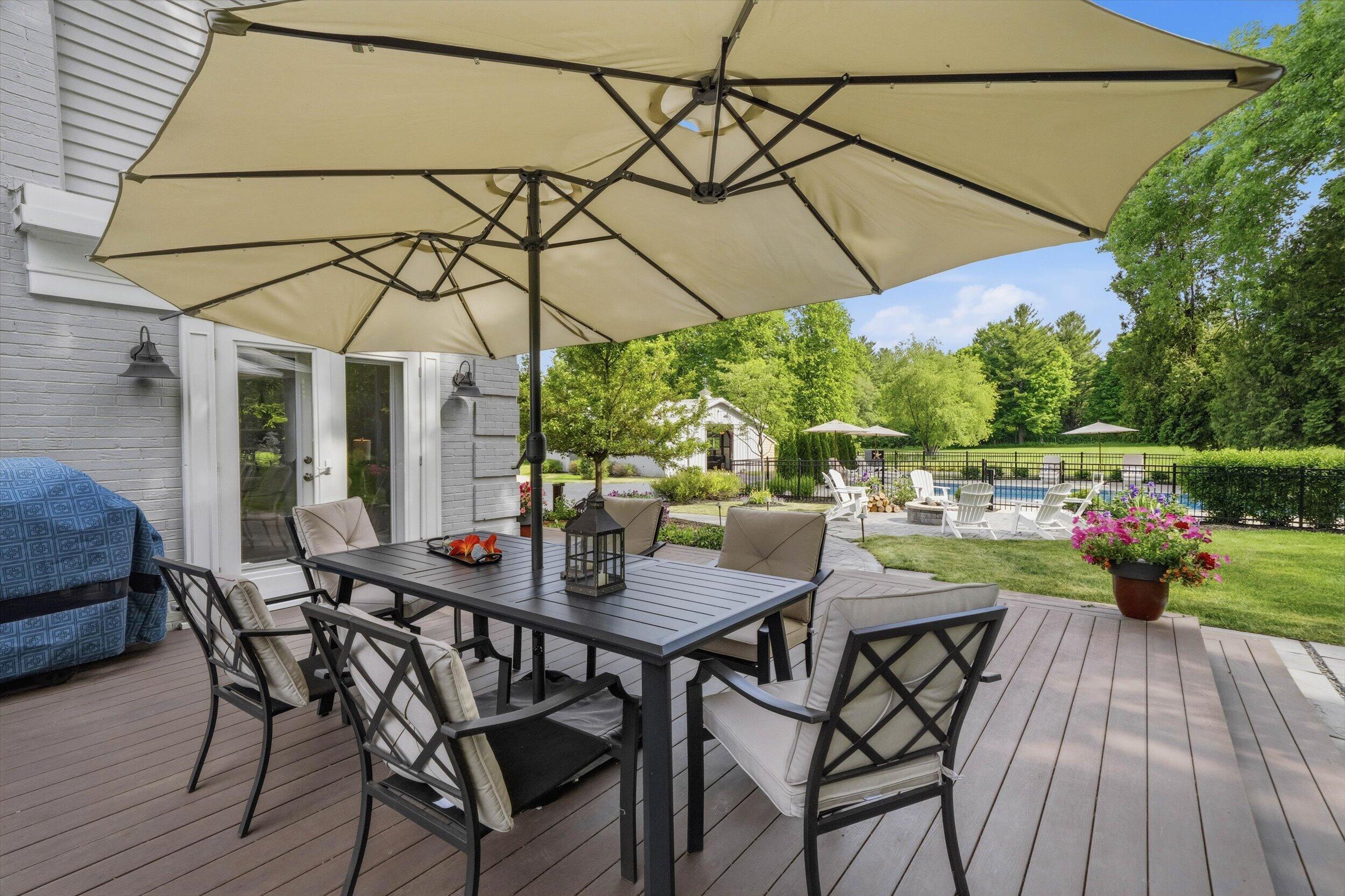 9431 Hawthorne Road Mequon, WI 53097 - Photo 43 of 67 Side patio off family room
