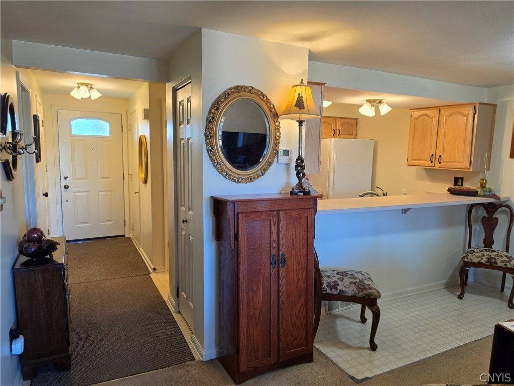 6147 Diffin Road Cicero, NY 13039 - Photo 8 of 45