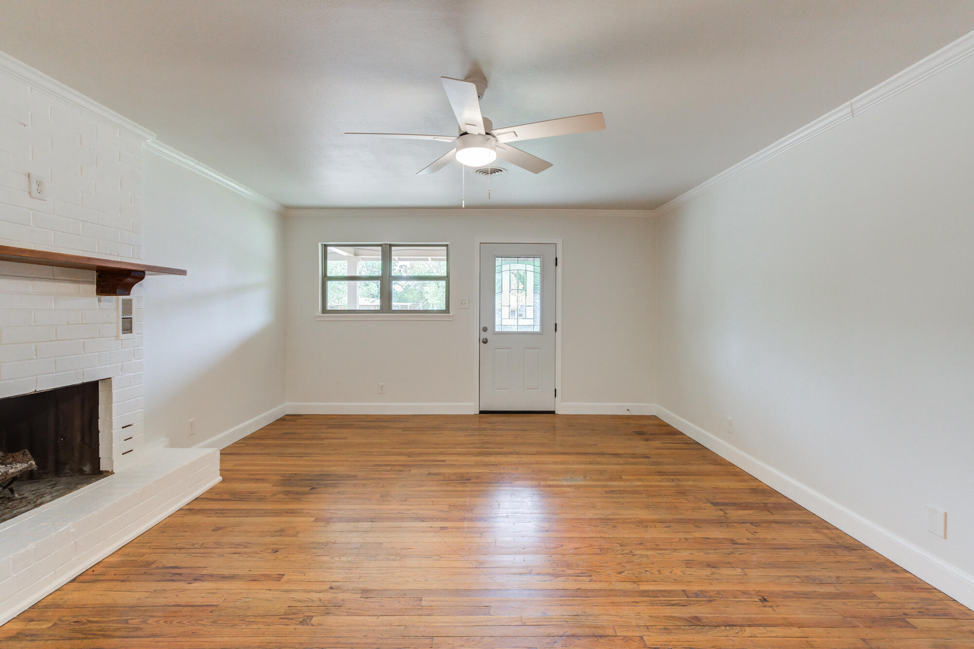 3115 38th Street Lubbock, TX 79413 - Photo 7 of 34 DSC01837_38_39_40_41