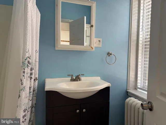 an empty room with a empty space