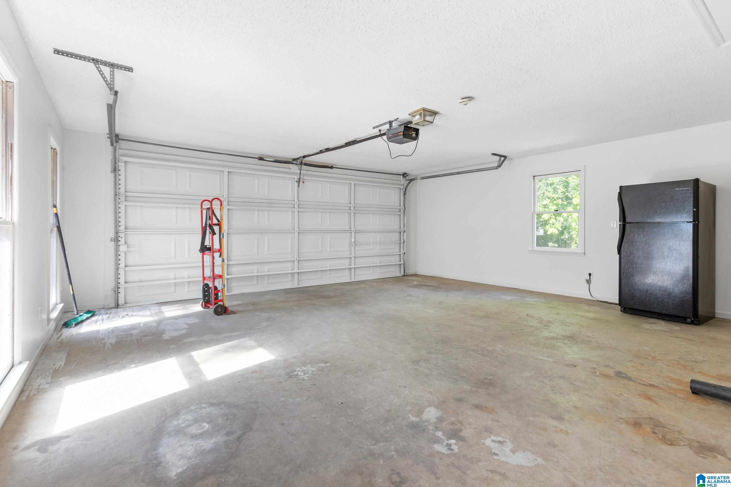 1104 Springville Road Birmingham, AL 35215 - Photo 36 of 43