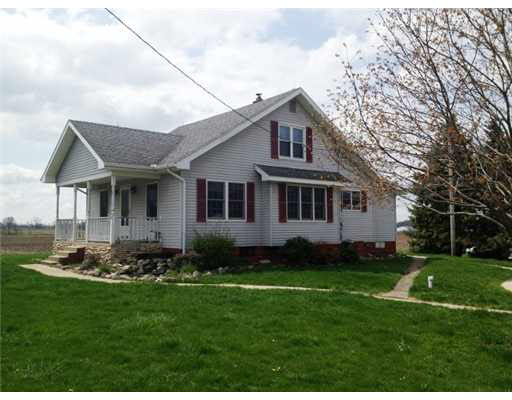 1215 North Quince Road Walkerton, IN 46574 - Photo 1 of 24