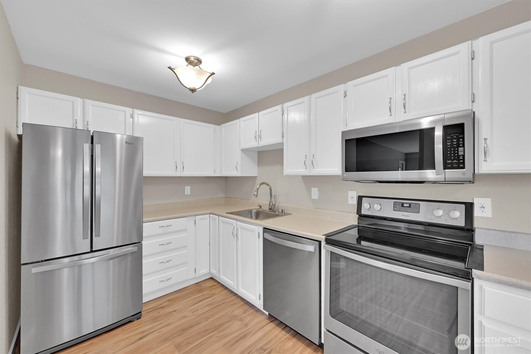 1175 Harrington Place Northeast, Unit 101 Renton, WA 98056 - Photo 11 of 30 Gallery Image 11
