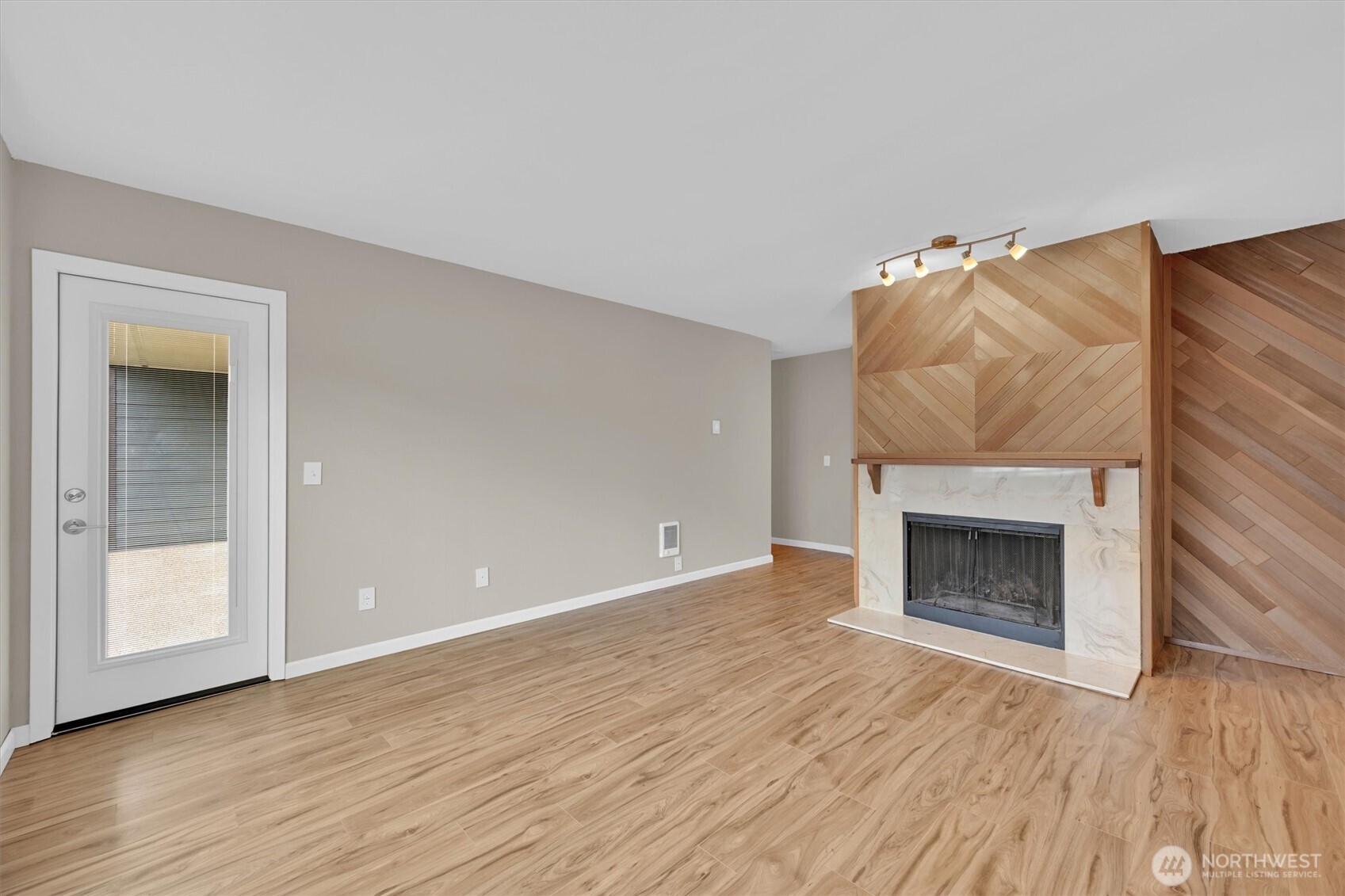 1175 Harrington Place Northeast, Unit 101 Renton, WA 98056 - Photo 6 of 30 Gallery Image 6
