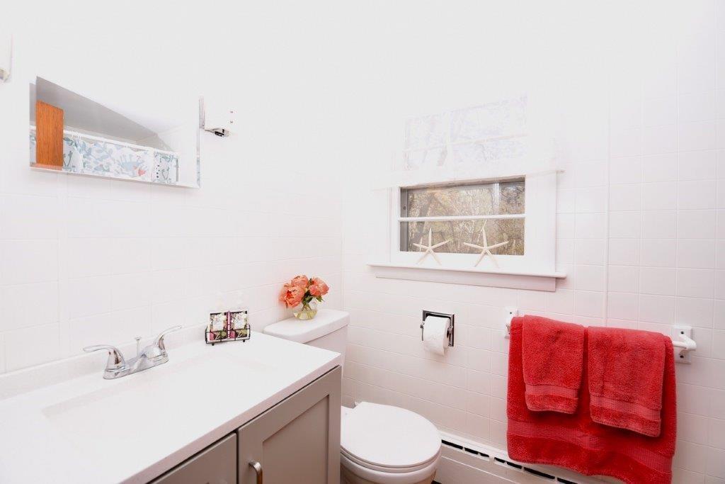 17 Intervale Road Kennebunk, ME 04043 - Photo 26 of 39 Upstairs bathroom 2 - Copy