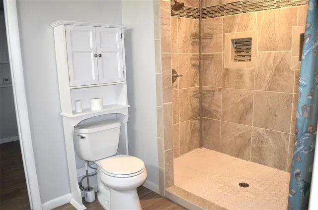 $465,000 | 8604 Northwest 1st Avenue, Gainesville, FL 32607