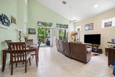 $460,000 | 7672 Jasmine Court, West Palm Beach, FL 33412