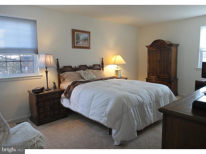 11057 Greiner Road Philadelphia, PA 19116 - Photo 14 of 23 Bedroom - Main