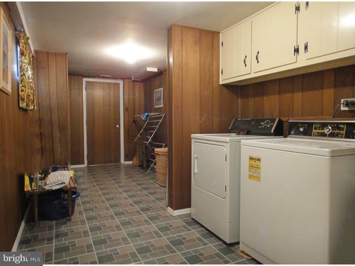 11057 Greiner Road Philadelphia, PA 19116 - Photo 22 of 23 Laundry Room