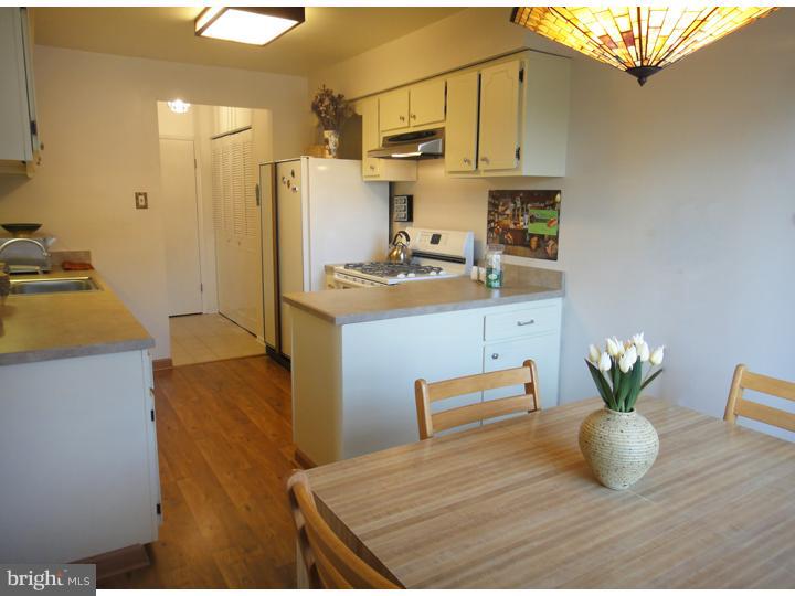 11057 Greiner Road Philadelphia, PA 19116 - Photo 6 of 23 Kitchen