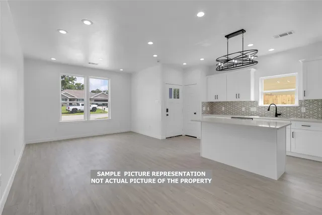 $389,500 | 104 Runnels Street, Willis, TX 77378