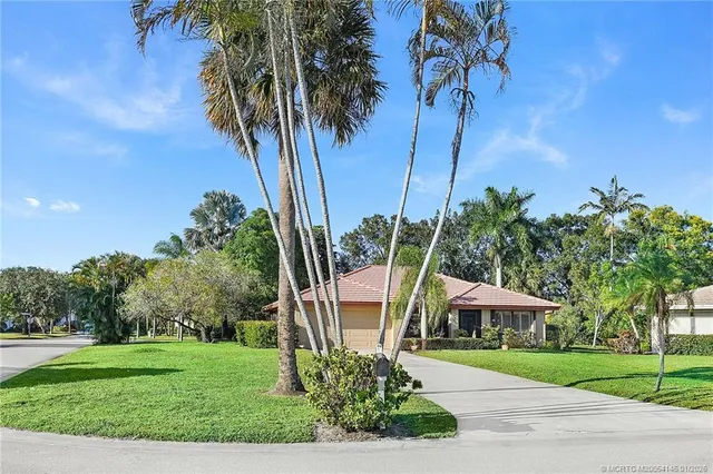 $3,200 | 2225 Southwest Creekside Drive, Palm City, FL 34990