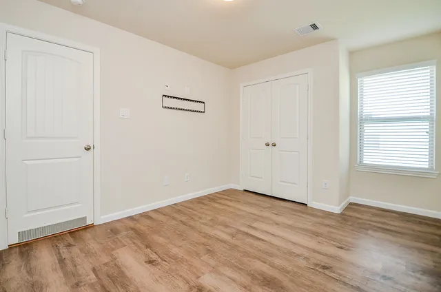 $2,200 | 10926 Clearsable Lane, Houston, TX 77034