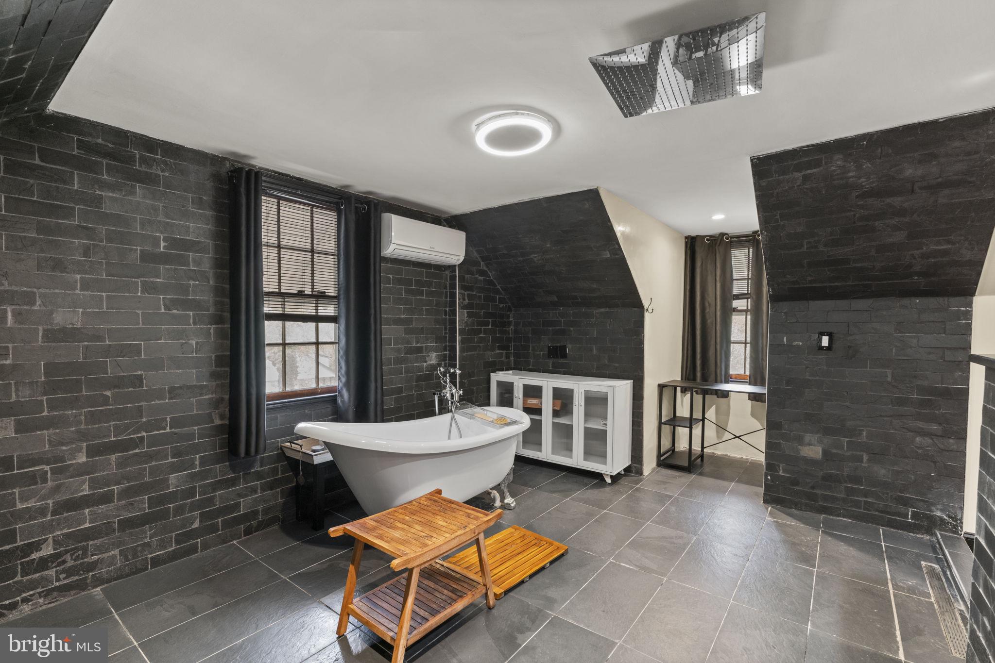 2605 Queen Anne Road Baltimore, MD 21216 - Photo 20 of 40