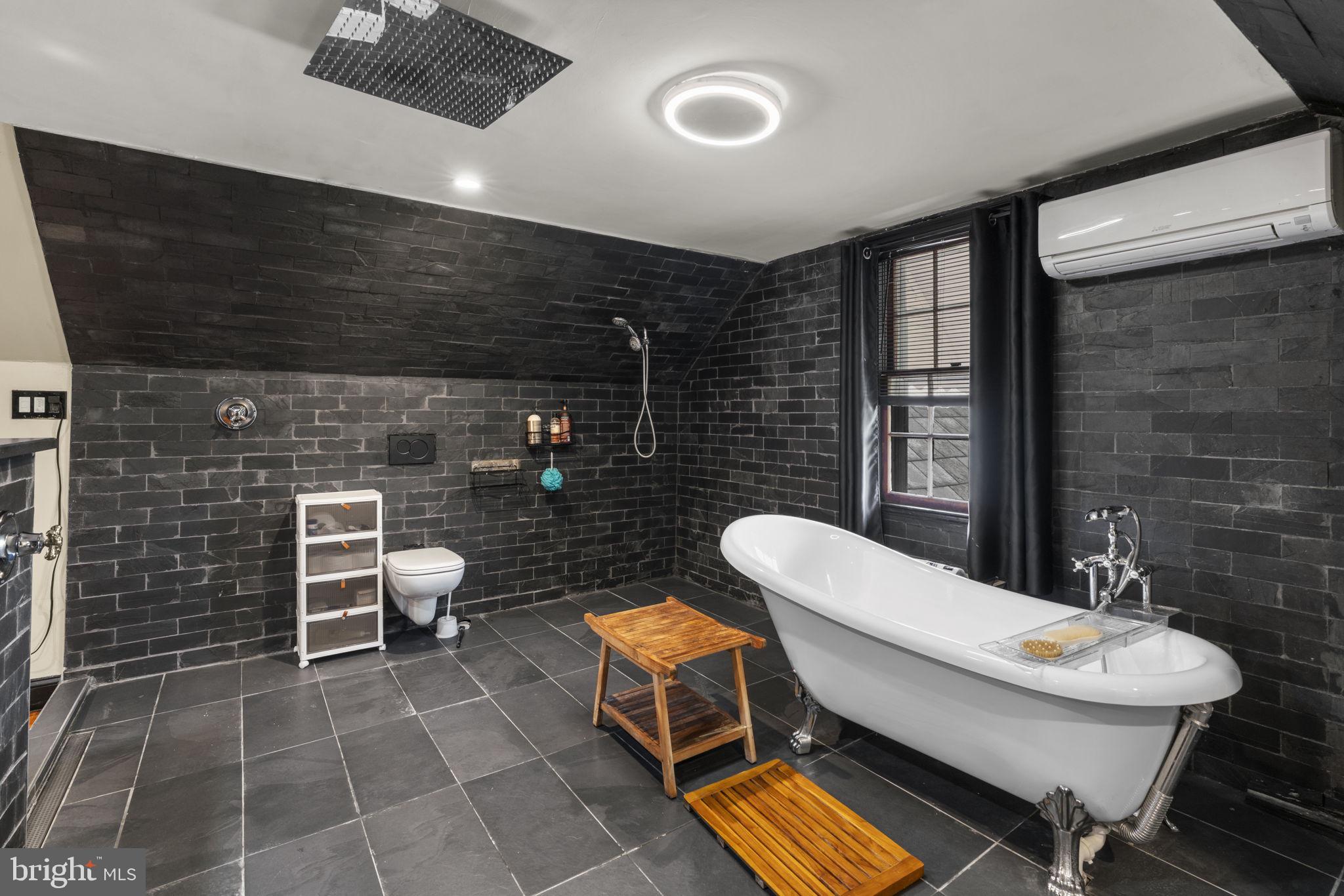 2605 Queen Anne Road Baltimore, MD 21216 - Photo 21 of 40